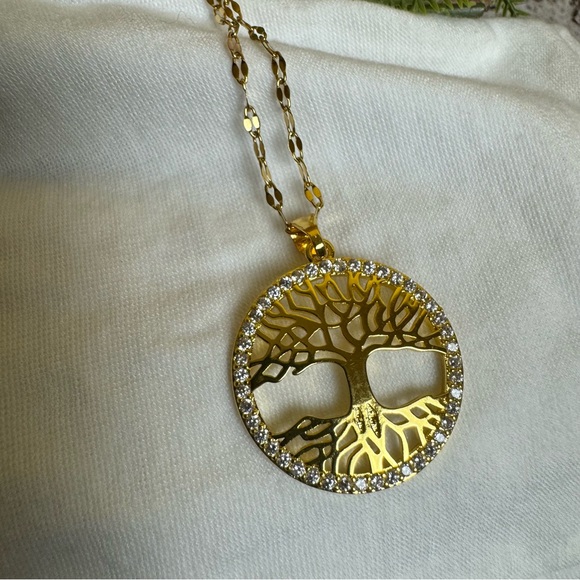 Elegant Tree of Life Necklace 18 inch - Picture 2 of 7